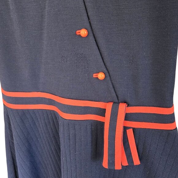 Vintage 1960s Elle Couture Ltd Navy Trevira Wool Blend Dress with Scarf - Picture 5 of 11